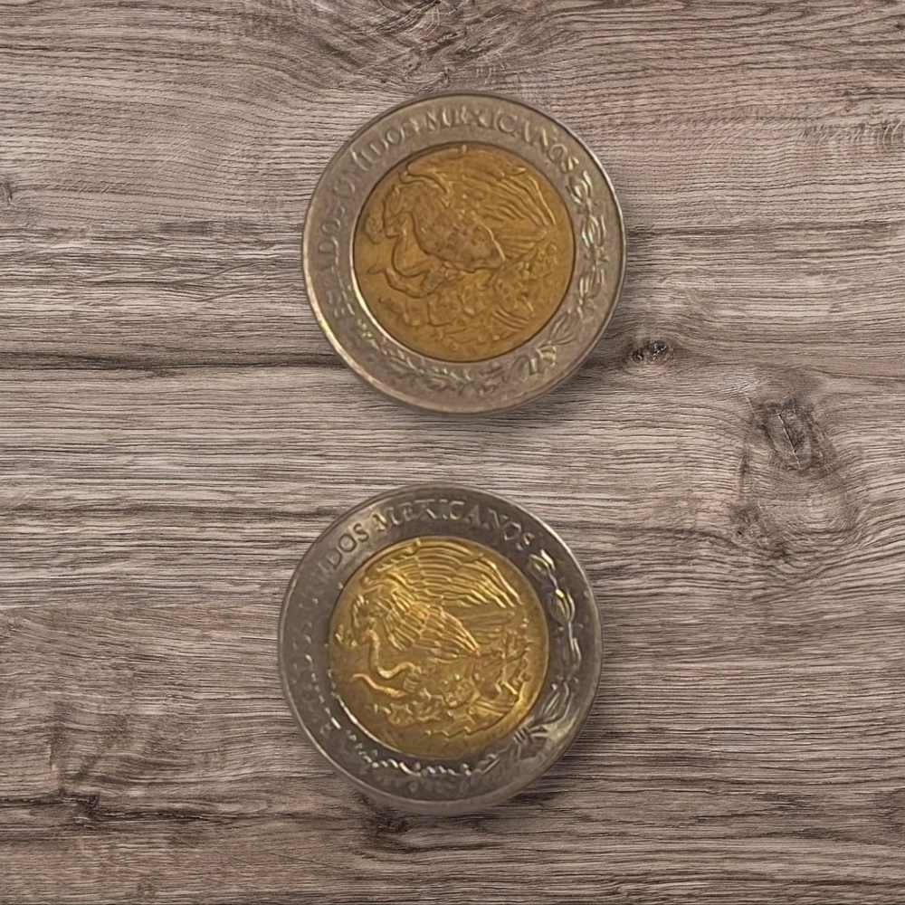 Two-Tone Coin Set - 2 $2 PESOS - MEXICO - Picture 3 of 5